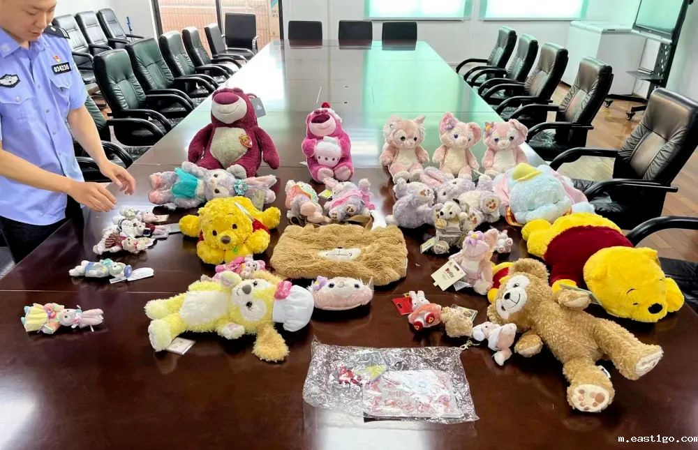 直播卖假冒迪士尼玩具月入150万!17人被抓了~